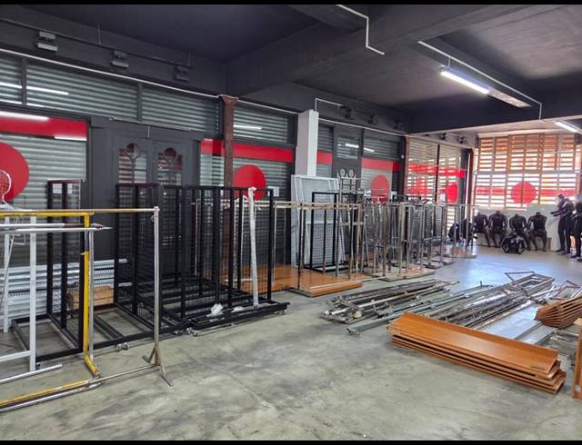 BUSINESS PROPERTY TO RENT IN SALT RIVER